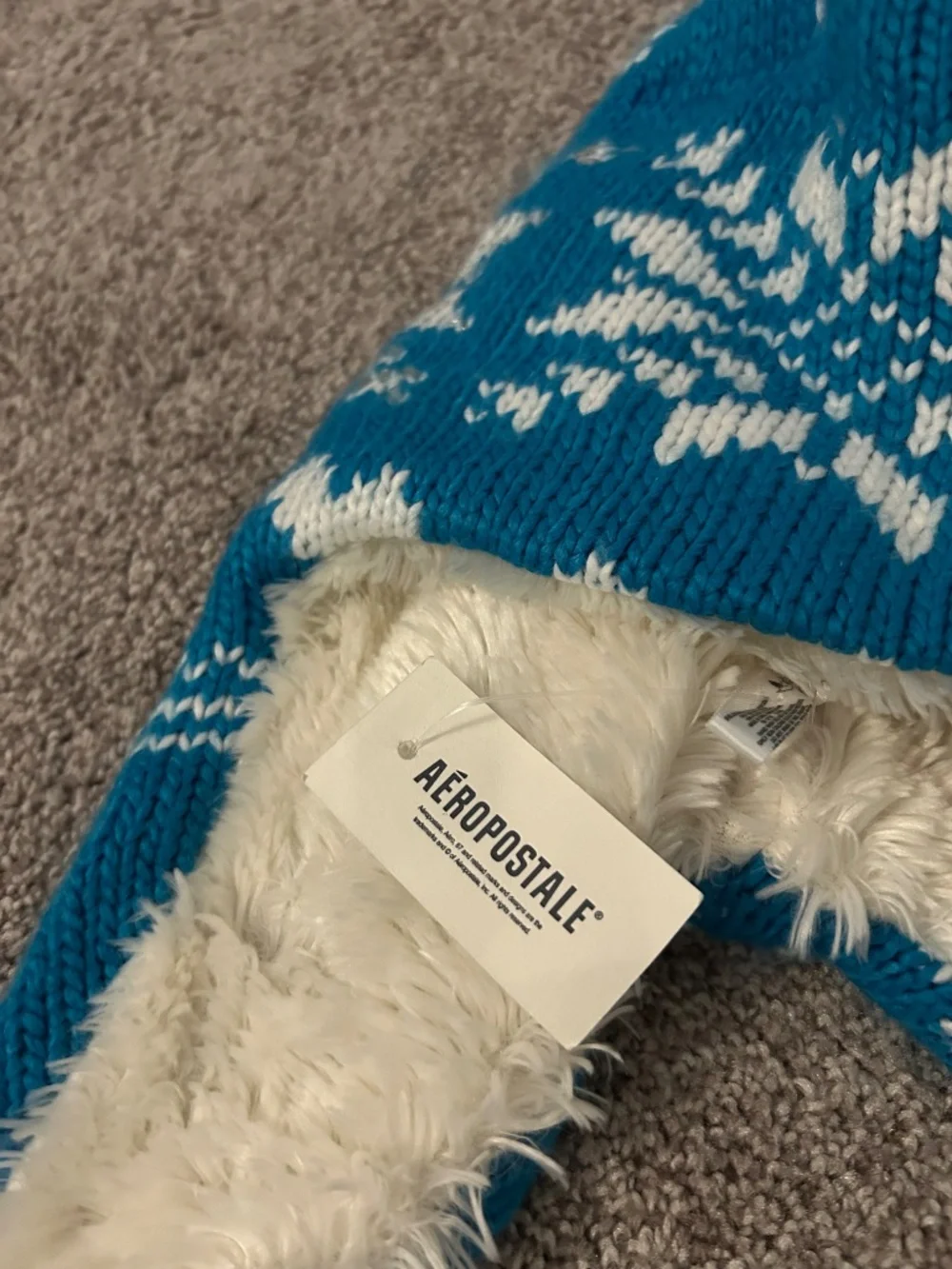 Brand New Aeropostale Blue and White Winter Hat